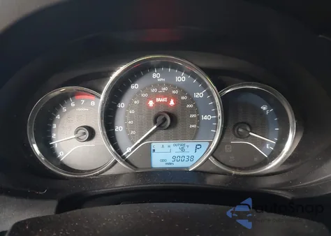 2016 Toyota Corolla Le z USA, uszkodzony, nr VIN 2T1BURHE2GC622651